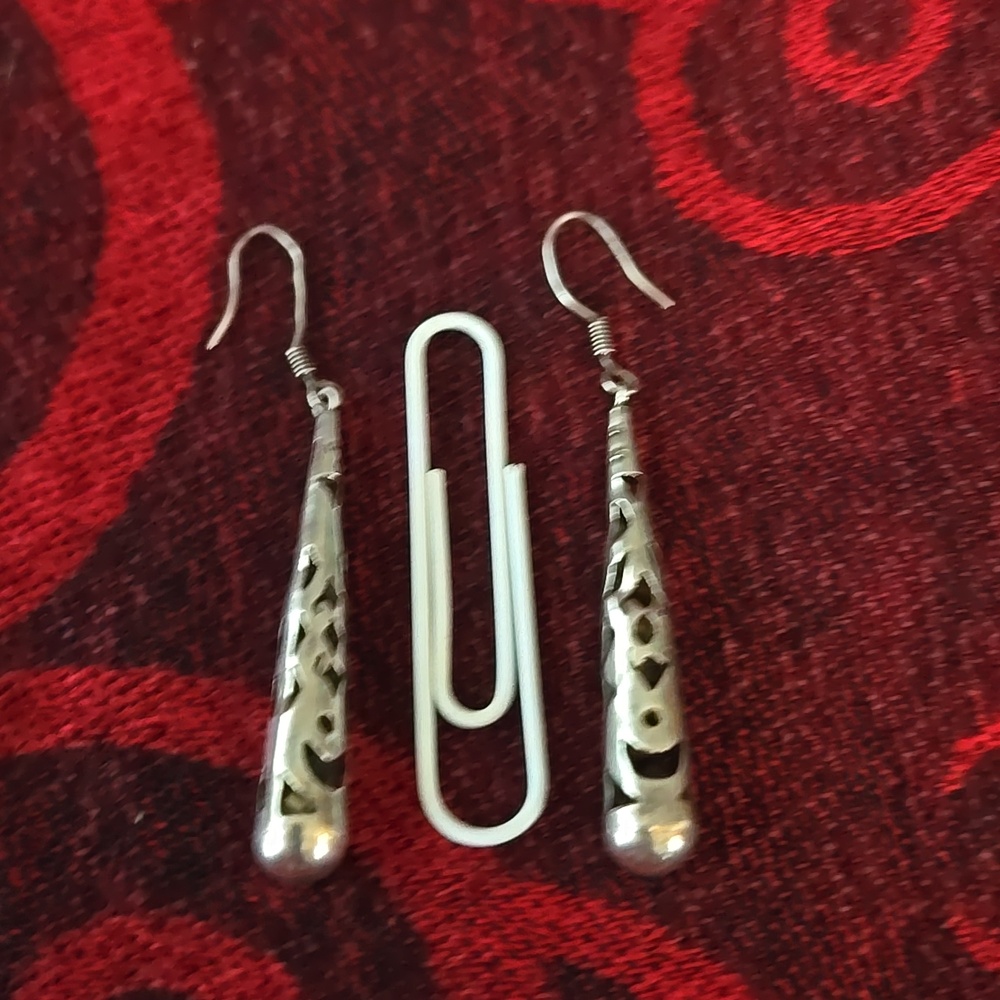 Vintage Mexico Sterling, Glam Shadow Cut, long Drop pierced Earrings - Picture 7 of 8